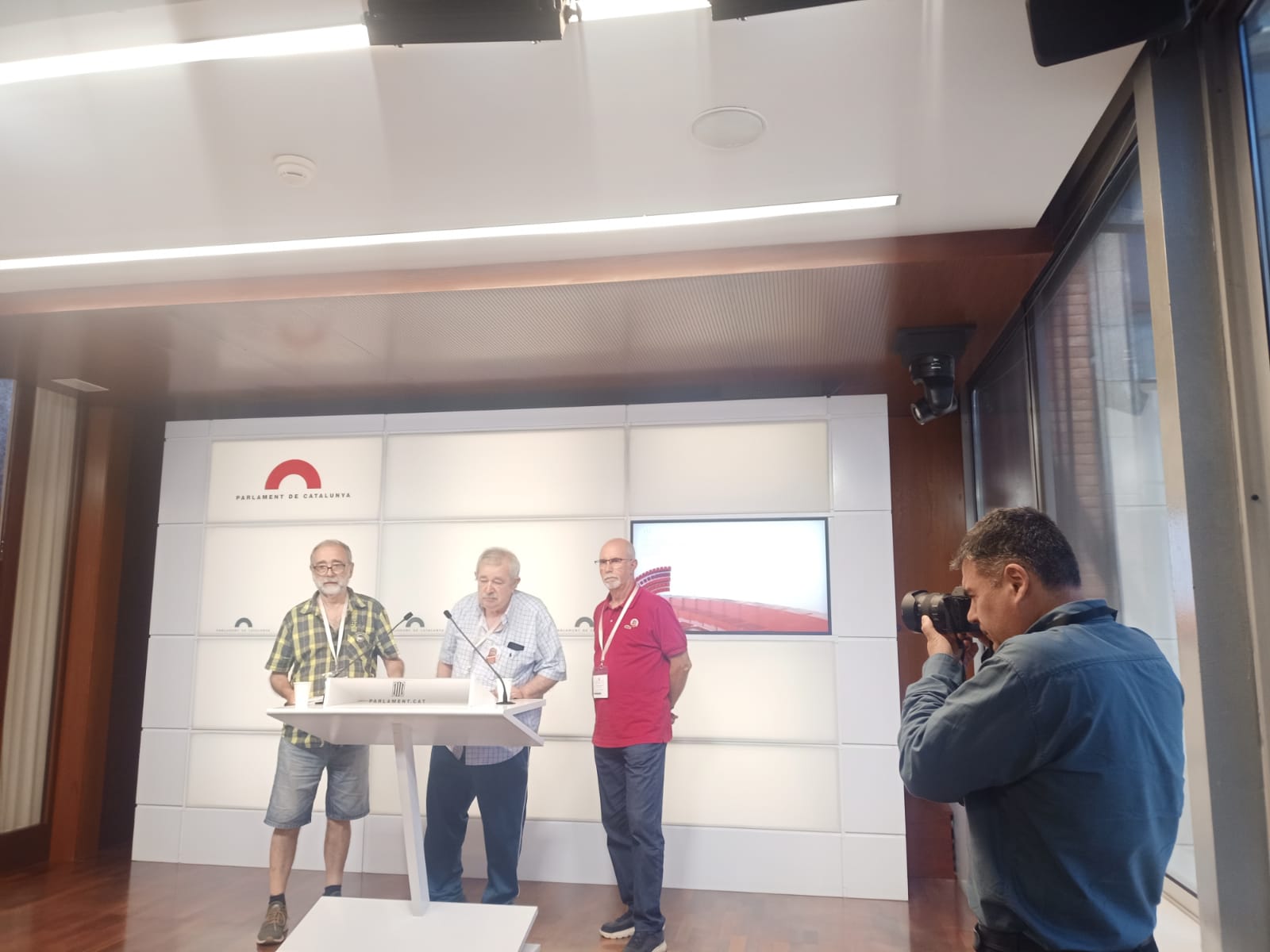 Acto institucional de reconocimiento y reparación a las víctimas del amianto Auditorio President Lluís Companys